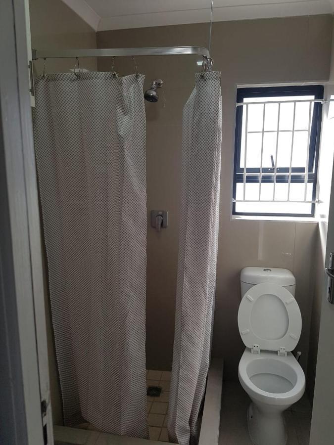 Guest house On Hussar Cape Town